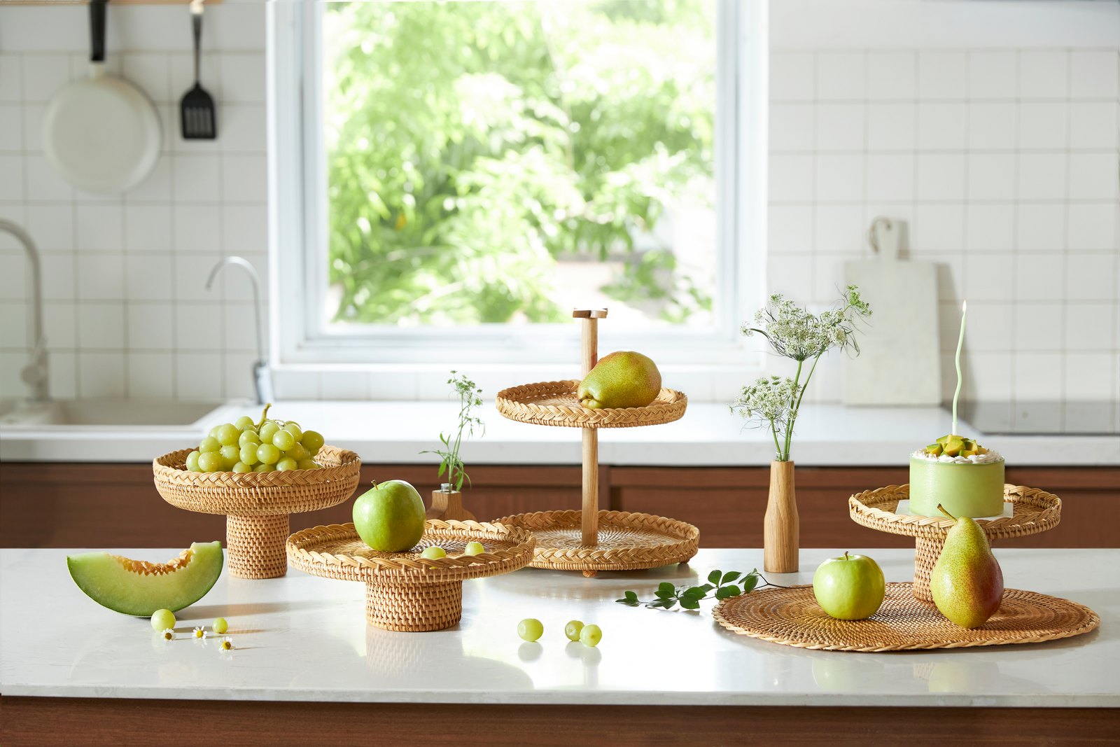 Rattan tableware in a kitchen
